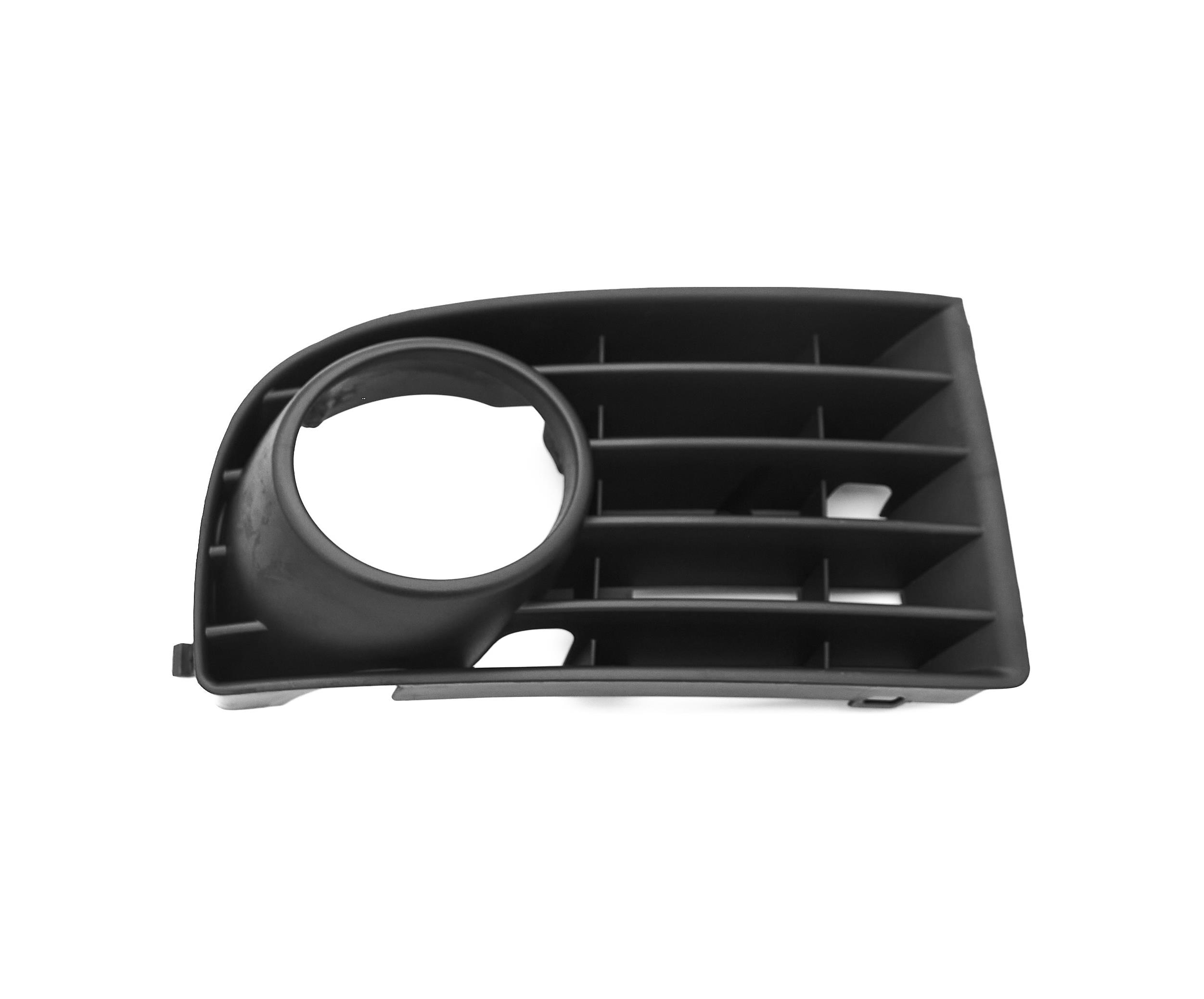 VW GOLF V 2003 - 2008 Grill zderzaka PRAWY