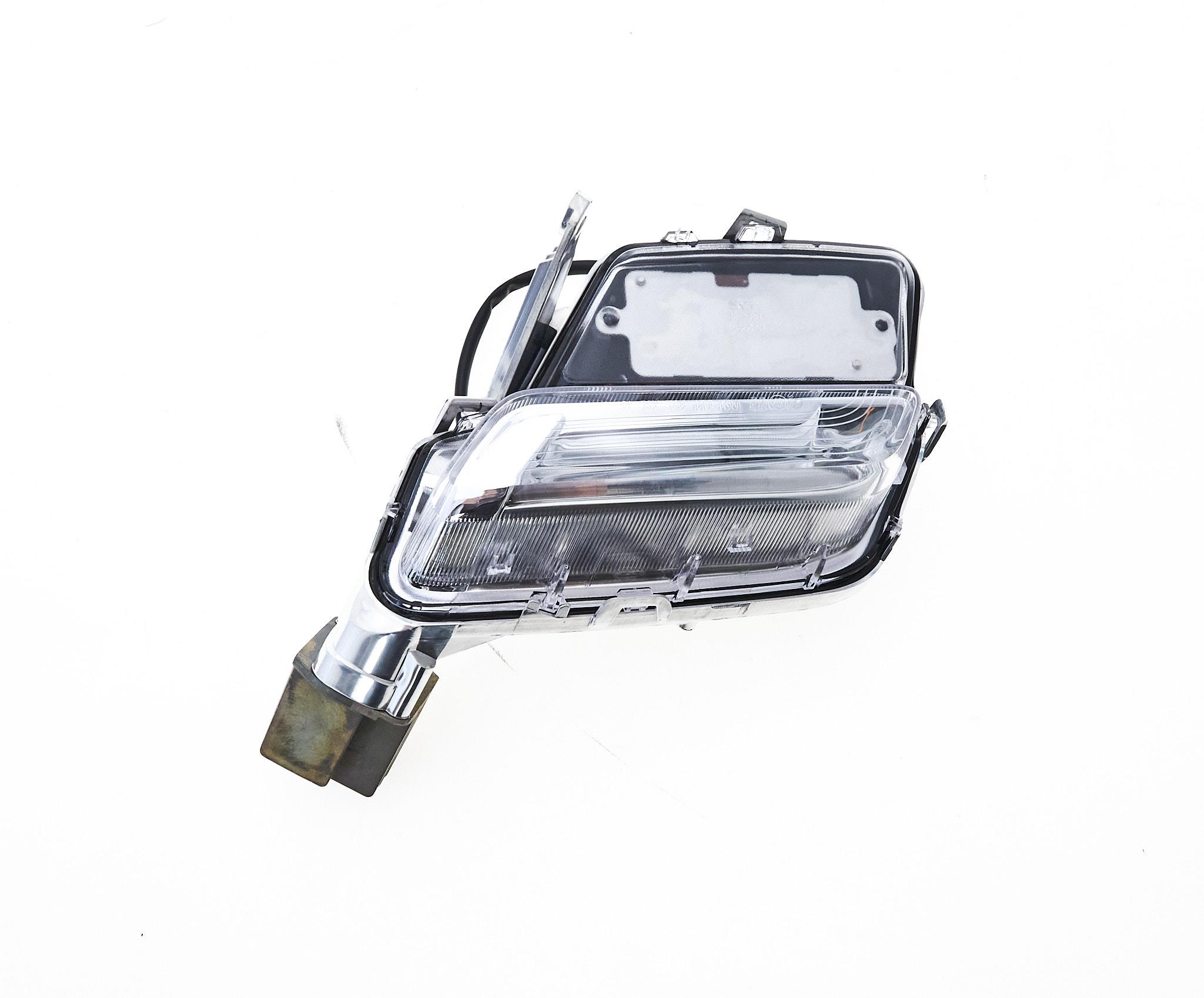 VOLVO XC60 2013 - 2017 ŚWIATŁA DO JAZDY DZIENNEJ P